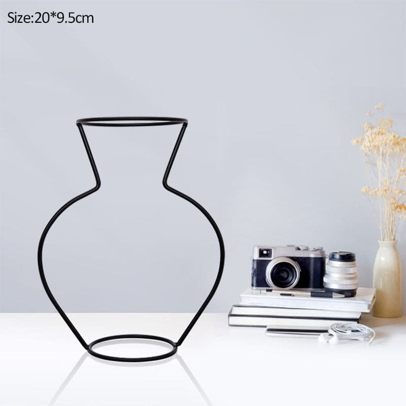 #title##Retro Iron Line Vase | In Home