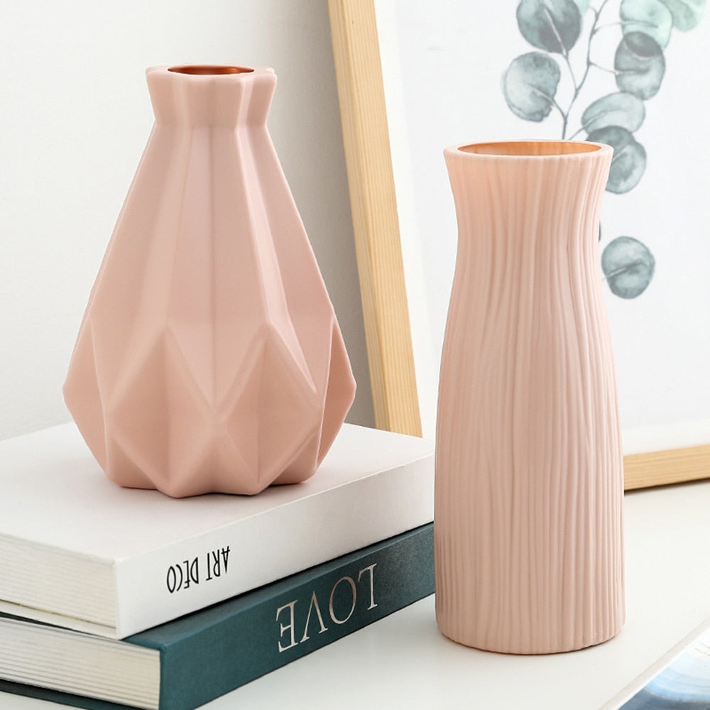 #title##Plastic Flower Vase | In Home