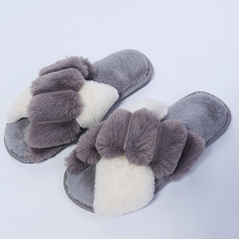 #title##Woman fashion fur slippers | In Home