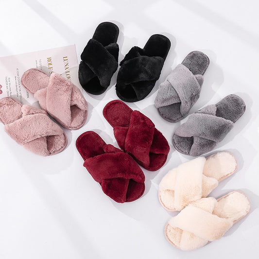 #title##Woman fashion fur slippers | In Home