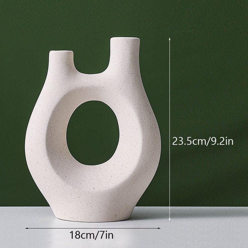 Ceramic Interlock Vase | In Home