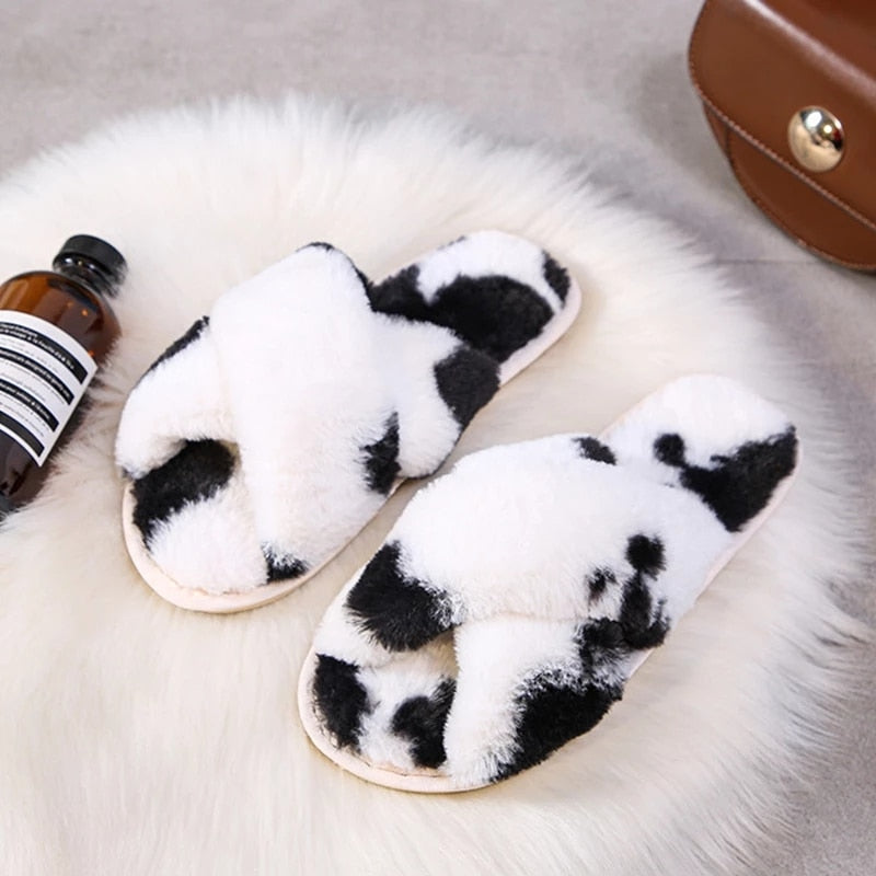 #title##Woman fashion fur slippers | In Home