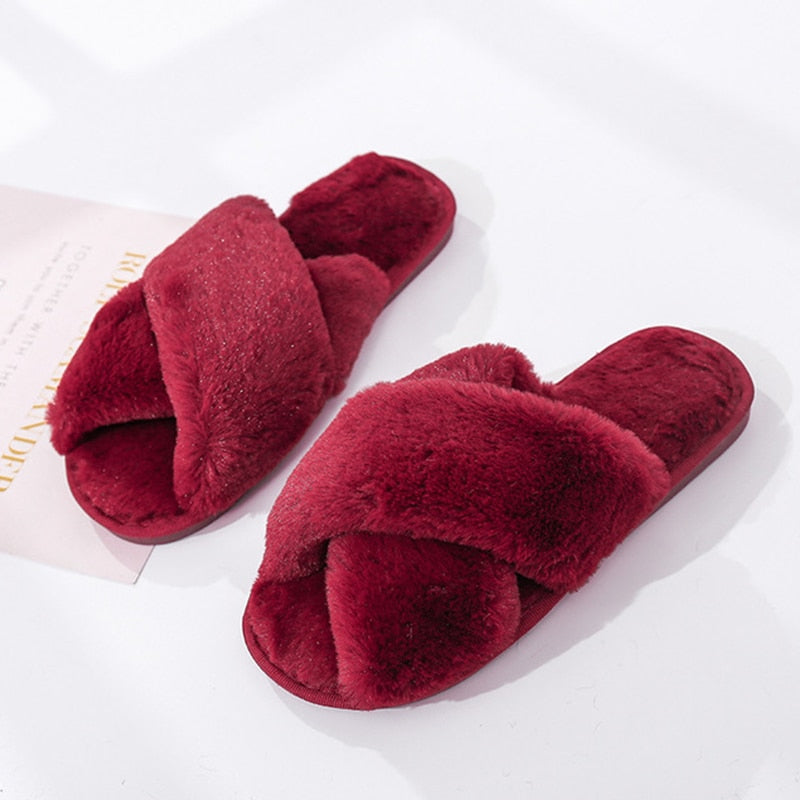 #title##Woman fashion fur slippers | In Home