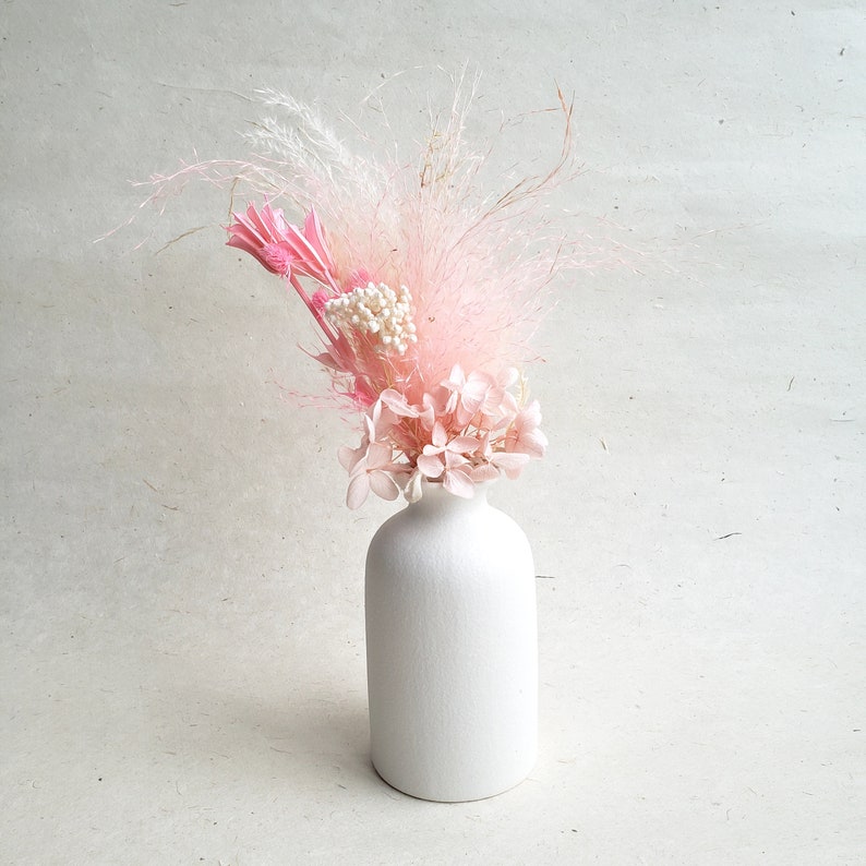 #title##Ceramic Vase | In Home